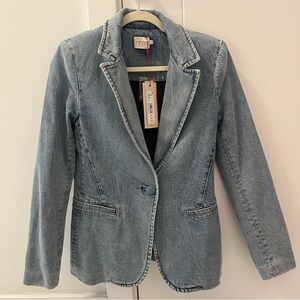 Alice + Olivia Macy Denim Fitted Blazer- Size 6; New with Tags